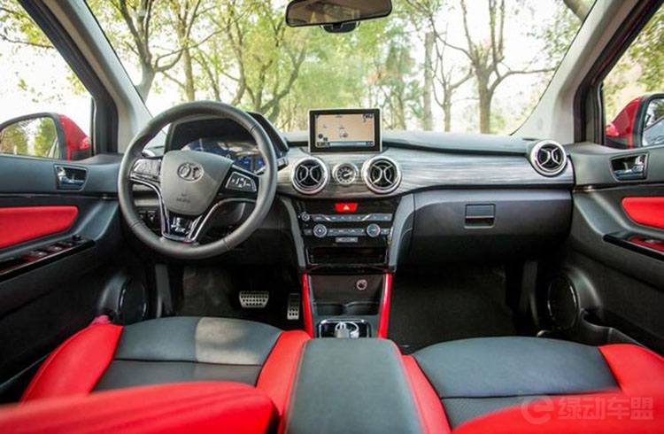 ����Դ�������У����ǵϡ���������ǰ��