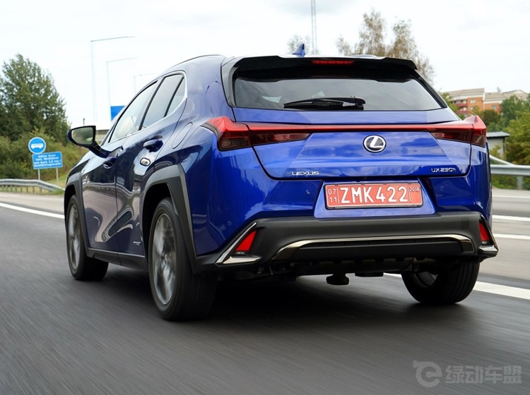 �׿���˹UX�۸�󡢳ߴ�С ���������ģ�