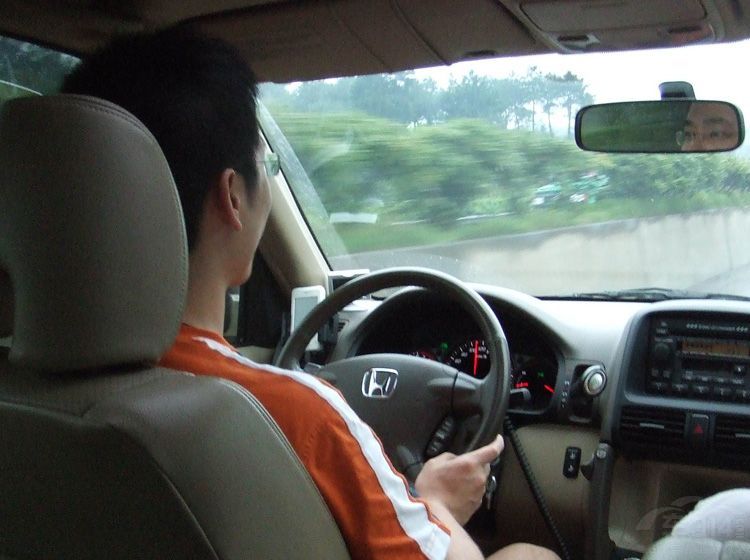 ѩ���������ж�ڣ������Լ���ǧ���ȥ