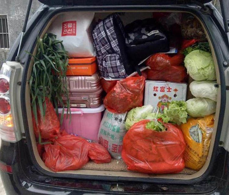 春节返程 后备厢里别再塞满了 开车太危险 春节返程 后备厢里别再塞满了 开车太危险