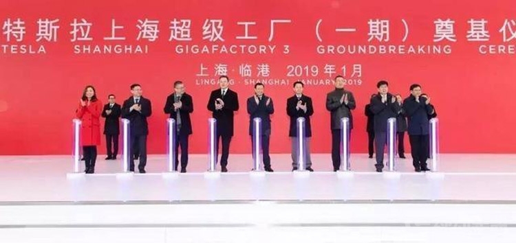 ���أ���˹��Ϊʲôֻ���й��˷�������� 