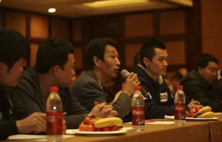 ��207������;���硱��ϯ �����ͻ�����ģʽ