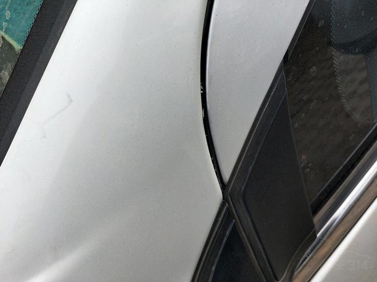 只有事故没有故事!揭秘“美女一手代步车” 只有事故没有故事!揭秘“美女一手代步车”