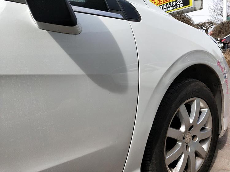 只有事故没有故事!揭秘“美女一手代步车” 只有事故没有故事!揭秘“美女一手代步车”