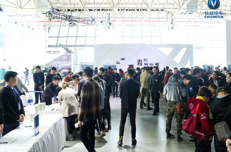 �������׽쳤��ƴ���ڵ��ն�������