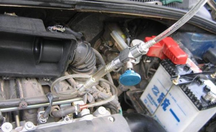 315揭秘汽车售后"猫腻" 315揭秘汽车售后"猫腻"