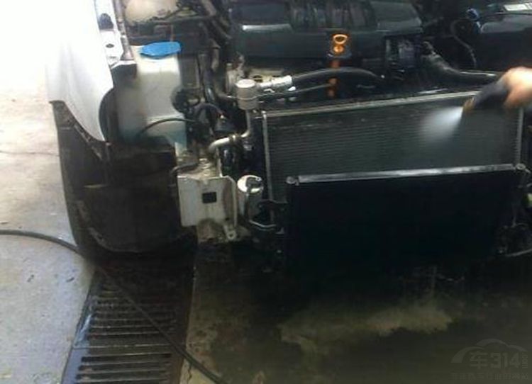 315揭秘汽车售后"猫腻" 315揭秘汽车售后"猫腻"