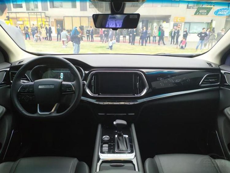 就问还有谁?十年质保、配8AT,六座大SUV入手不到10万块 就问还有谁?十年质保、配8AT,六座大SUV入手不到10万块