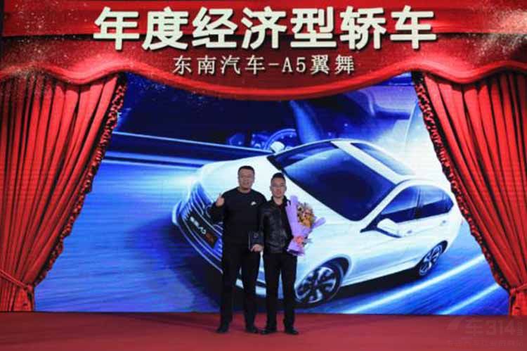 Ӱ�����ԡ��ӱ�����������佱ʢ����Ļ