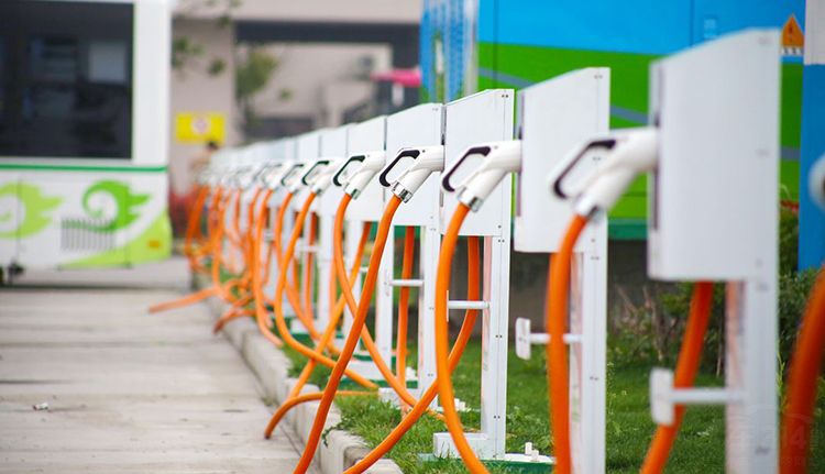 300�����㹻�������飺�й�������������