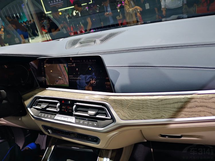 ����X7�����Ϻ���չ ȫ�ߴ�SUVʷ�����