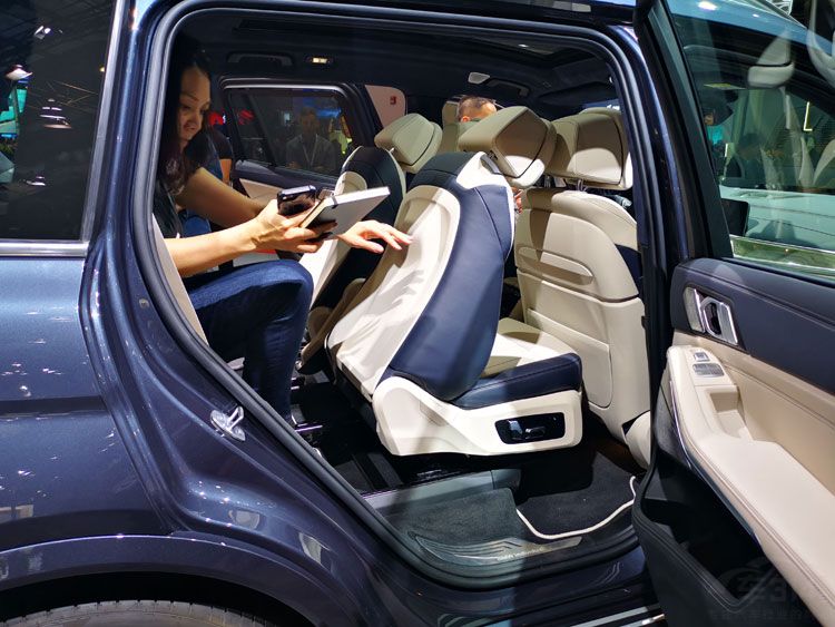 ����X7�����Ϻ���չ ȫ�ߴ�SUVʷ�����