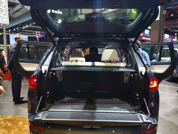 ����X7�����Ϻ���չ ȫ�ߴ�SUVʷ�����