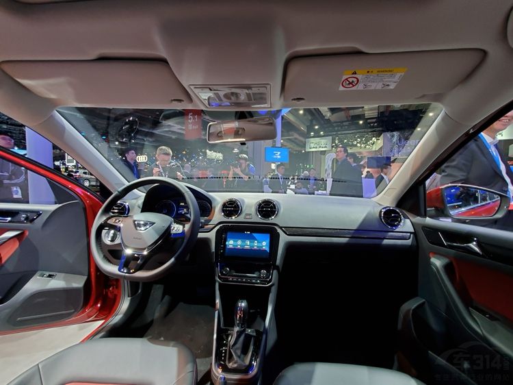 正宗的捷达卖5万多 正宗的捷达卖5万多 没了大众标后卖多少钱?