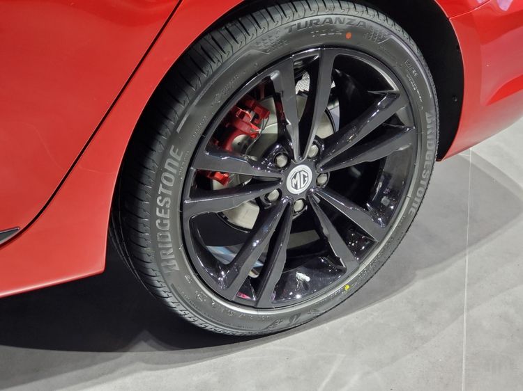 ����6�����ٹ������5.9��  ����������ô�ã�