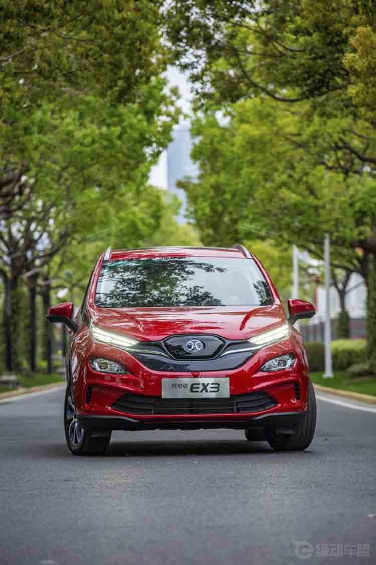 12.39万起售的北汽新能源EX3产品力如何? 12.39万起售的北汽新能源EX3产品力如何?