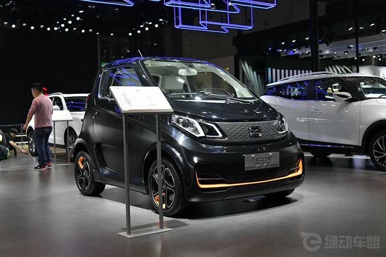 打造A00级纯电动标杆 众泰E330亮相车展 打造A00级纯电动标杆 众泰E330亮相车展