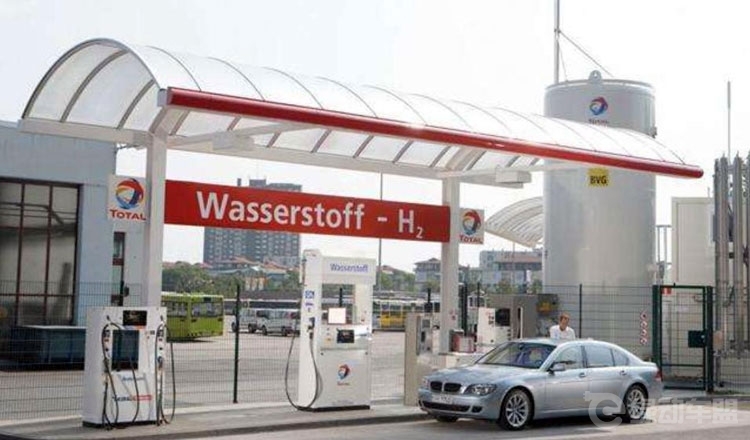 氢燃料车与电动车互补发展 甲醇车黯然退场 氢燃料车与电动车互补发展 甲醇车黯然退场