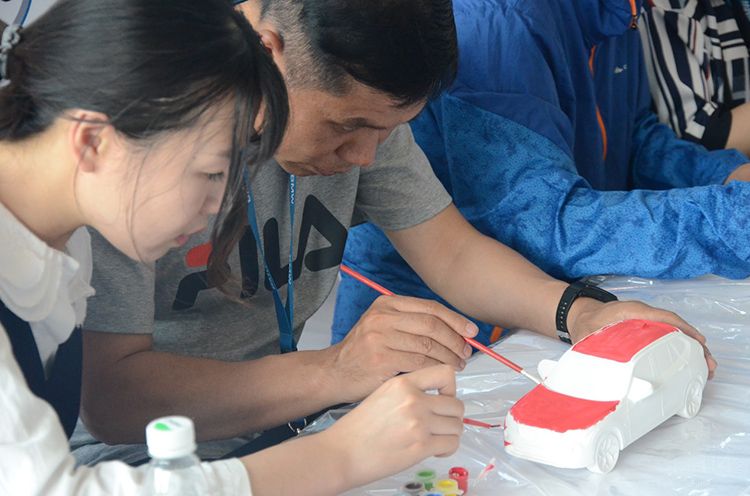 ��������