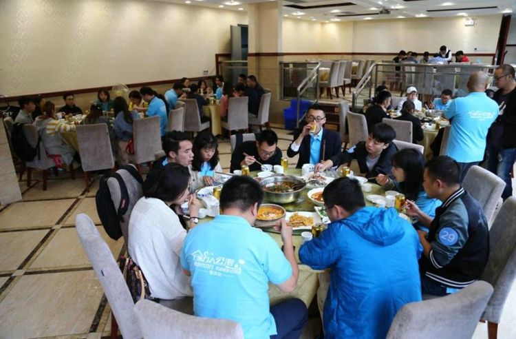 ǧ�����˹���--�μ�ý���Լݻ� Բ������