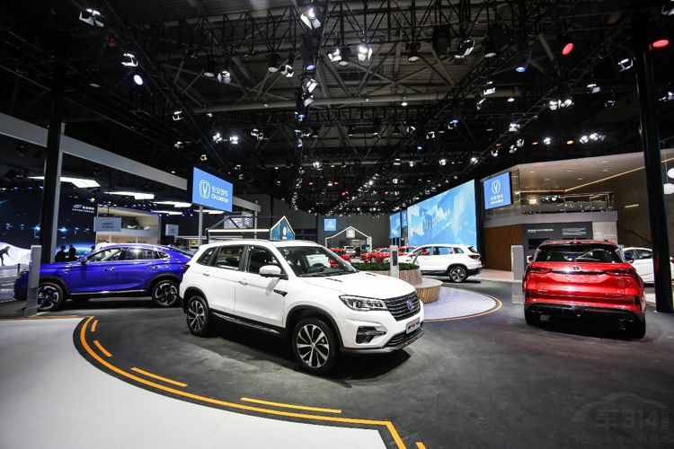 ���쳵չ���֡��й�Ʒ����ǿ1.4T��������CS35