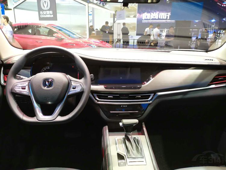 ���쳵չ���֡��й�Ʒ����ǿ1.4T��������CS35