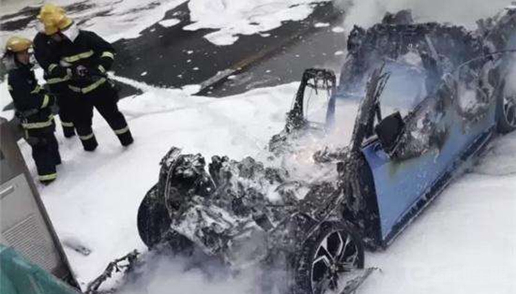 两个月发生三起自燃!蔚来还会有未来吗? 两个月发生三起自燃!蔚来还会有未来吗?