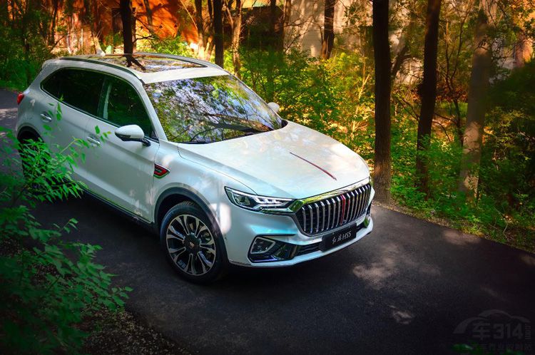 上半年销量达3万多辆 新红旗为何这么猛? 上半年销量达3万多辆 新红旗为何这么猛?