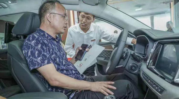 气势如“红” 气势如“红”