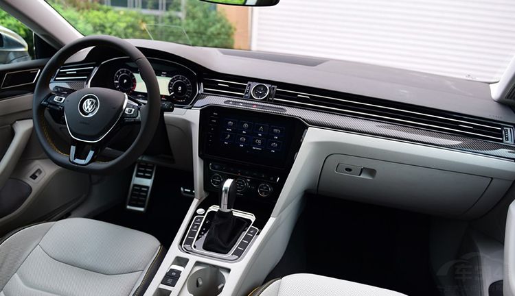 上半年销量不足万台,大众CC为何没落了? 上半年销量不足万台,大众CC为何没落了?