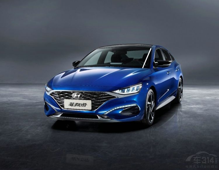 ��˹����ײ���ԣ�A�����90�� �ֳ�����