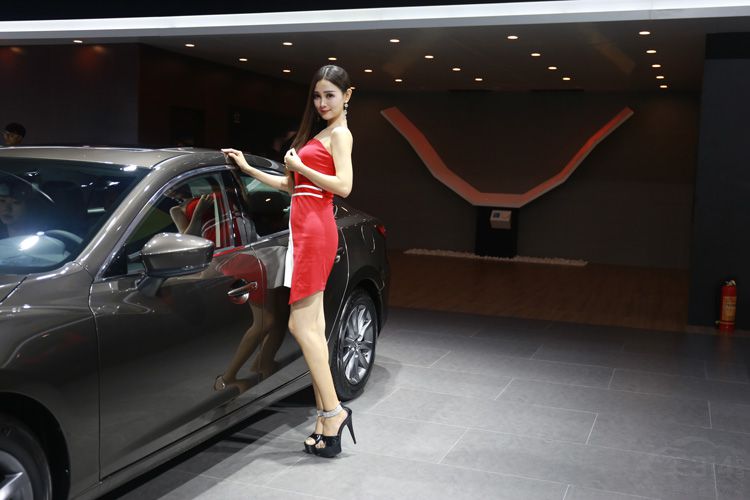 �ɶ���չƯ����ģTOP 10 ��ʽ��Ůȫ����