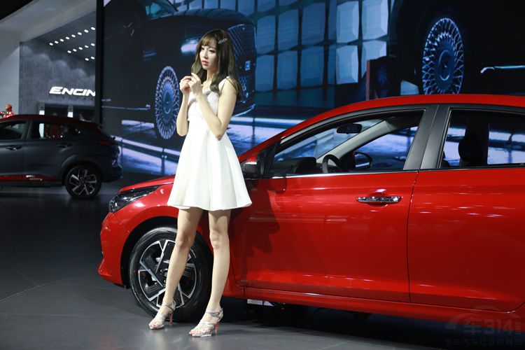 �ɶ���չƯ����ģTOP 10 ��ʽ��Ůȫ����