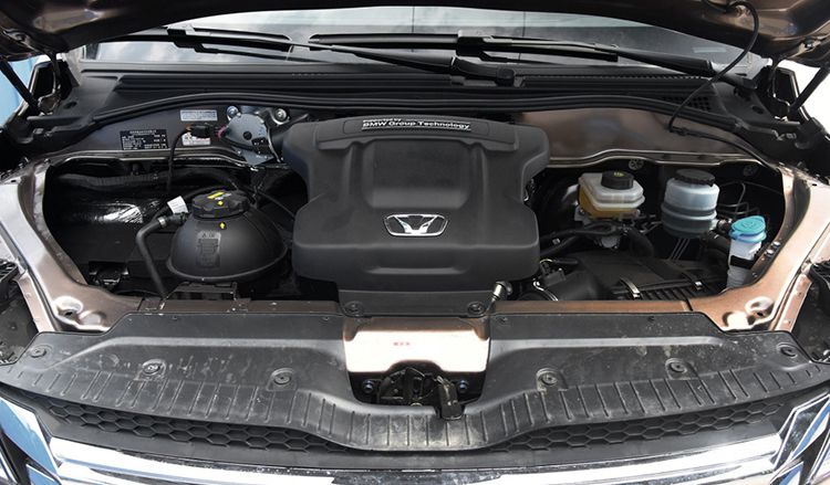 定位国产高端豪华MPV 定位国产高端豪华MPV