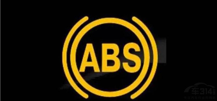 刹车到底应该怎么踩?小心别被驾校坑了 刹车到底应该怎么踩?小心别被驾校坑了