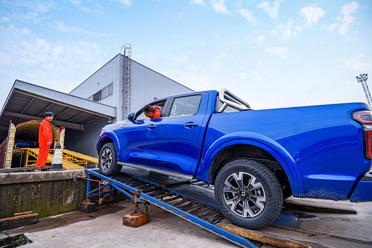 �����ڶ�����5000����ר����ʻ�򱱾�