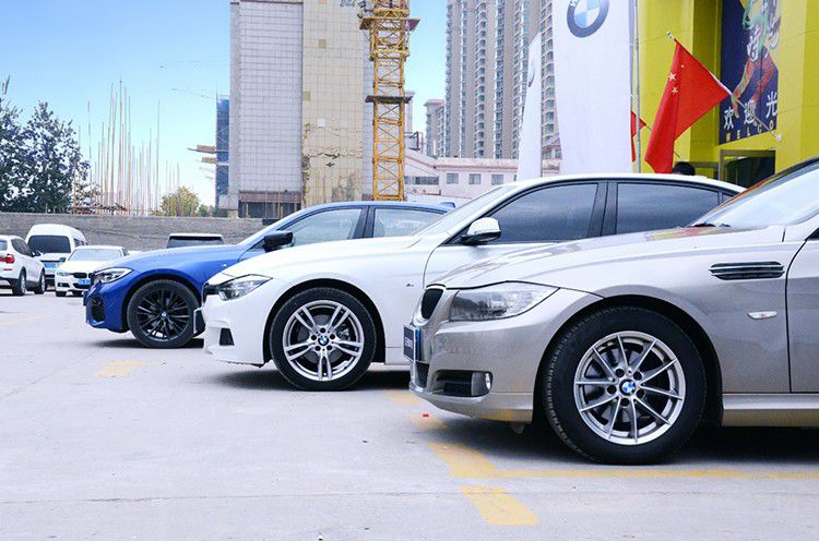 ʯ��ׯ����ȫ��BMW 3ϵ���ּ��껪��Ļ