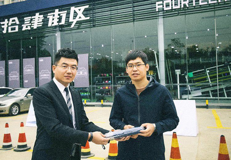 ʯ��ׯ����ȫ��BMW 3ϵ���ּ��껪��Ļ