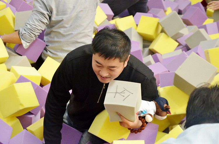 ʯ��ׯ����ȫ��BMW 3ϵ���ּ��껪��Ļ