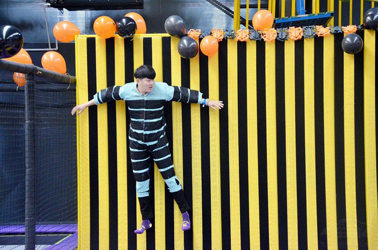 ʯ��ׯ����ȫ��BMW 3ϵ���ּ��껪��Ļ