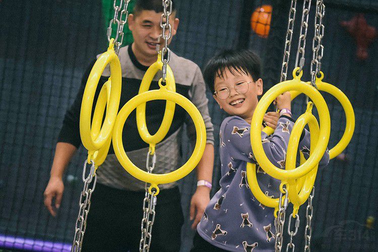 ʯ��ׯ����ȫ��BMW 3ϵ���ּ��껪��Ļ