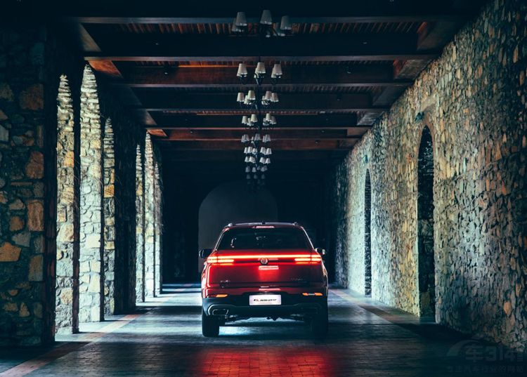 ���ݳ�չ̽��