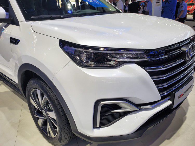 2019���ݳ�չ��ȫ��SUV����CS55 PLUS����