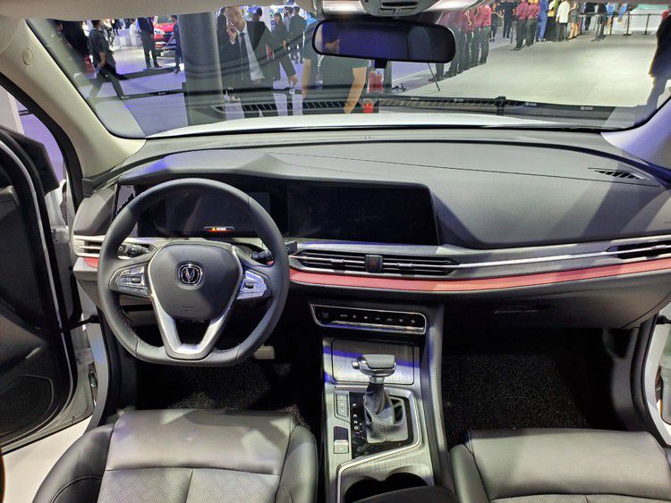 2019���ݳ�չ��ȫ��SUV����CS55 PLUS����