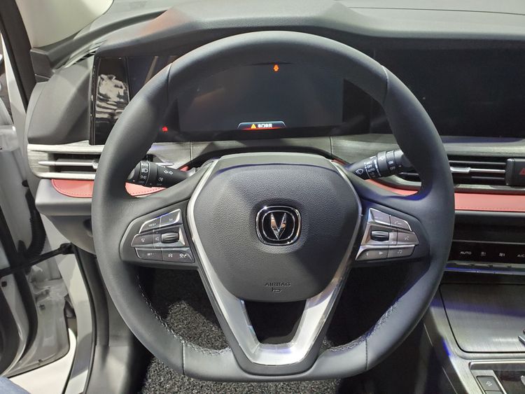 2019���ݳ�չ��ȫ��SUV����CS55 PLUS����