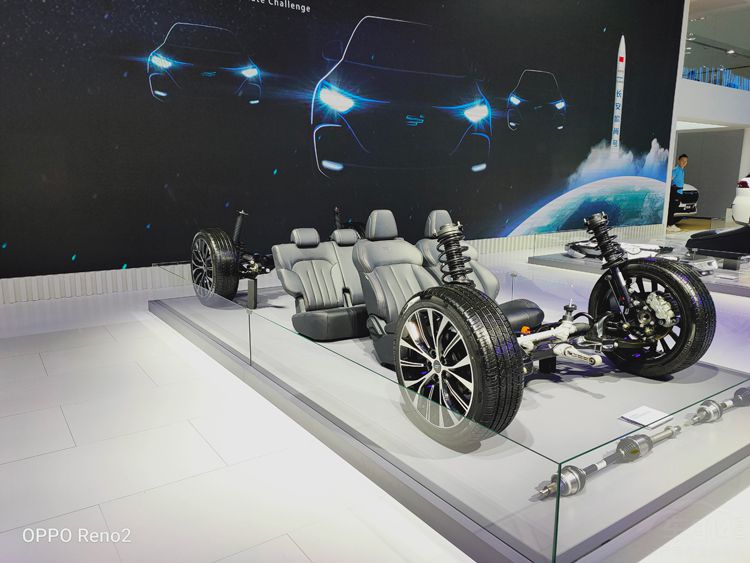 2019���ݳ�չ��ŷ��X7�ֳ��� ��֤����ʵ��