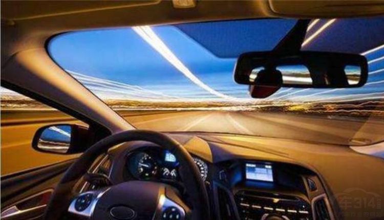 ���˼�ʻʱ�����ٵ��� ��������׼������