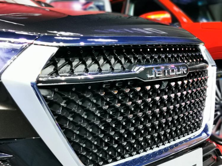 ��;X95���� SUV�г��ֽ�����һƥ�º���