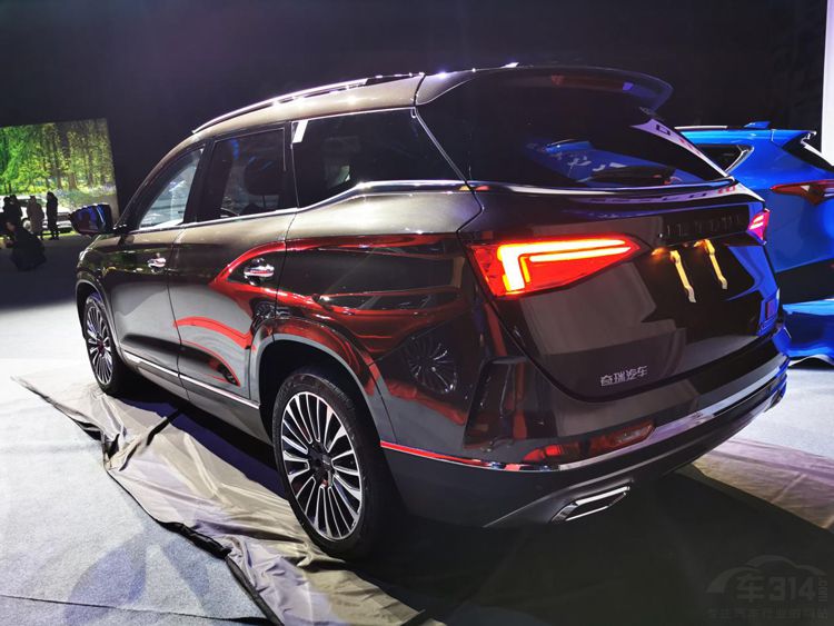 ��;X95���� SUV�г��ֽ�����һƥ�º���