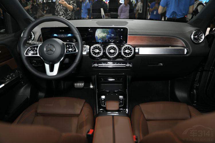 为何奔驰GLB不值得买?网友:排量只1.3T! 为何奔驰GLB不值得买?网友:排量只1.3T!